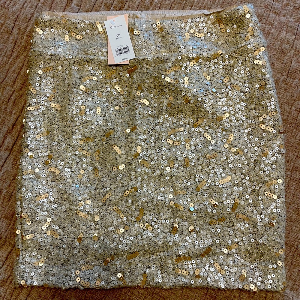 Banana Republic sequined skirt NWT